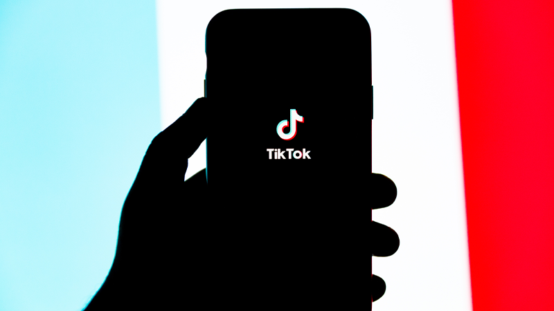 跟不上抖音梗,做不了“普通人” 跟不上抖音梗,做不了“普通人”